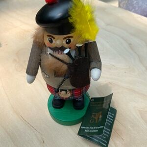Scottish Nutcracker with Bagpipes